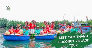 Làng Dừa Xanh 3 Group of tourists enjoying a Cam Thanh coconut village basket boat tour.