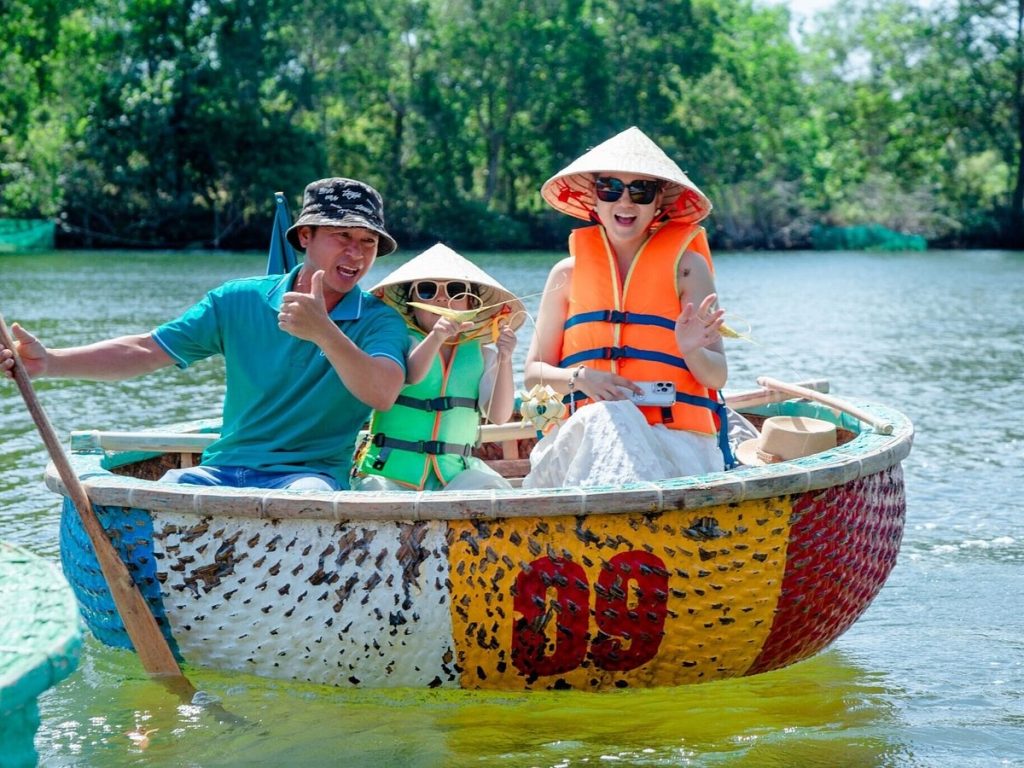 Best Time of Day for Hoi An Basket Boat Tour: How to Plan 4 Midday Basket Boat Tour