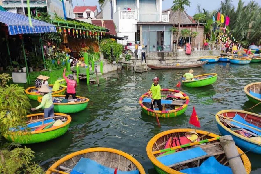 Coconut Forest Basket Boat Ride Price: How to Book Online 5 Opting for a Private Basket Boat Tour