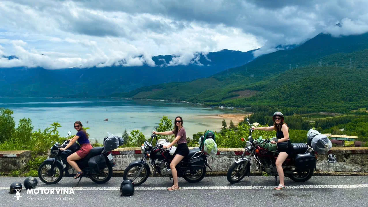 My Khe Beach to Hoi An: Distance, Transport & Same-Day Trip Guide 2 Scenic coastal highway along the South China Sea connecting My Khe Beach in Da Nang to Cam Thanh and Hoi An