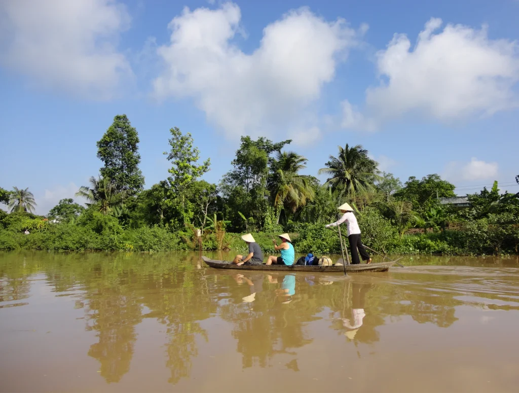 Is a combined Da Nang and Hoi An one-day trip realistic with kids?